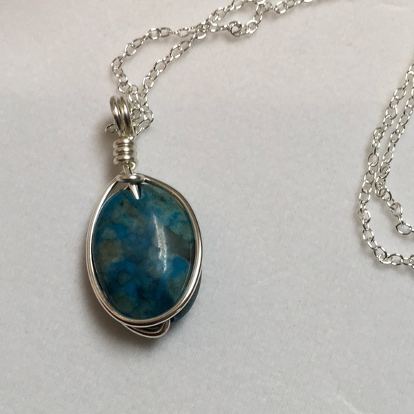 Crazy Lace Blue Agate on Silver Plated Chain - Picture 3 of 7